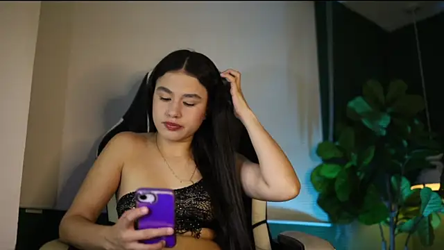 Danaa Rousee  online show from 06/13/26, 07:39