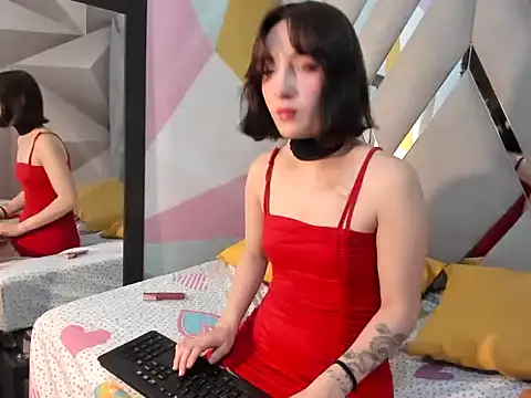 Snapshot of Rosalie_Velvet chatting on 03/10/26, 04:06 Rosalie Velvet online show from 03/10/26, 04:06