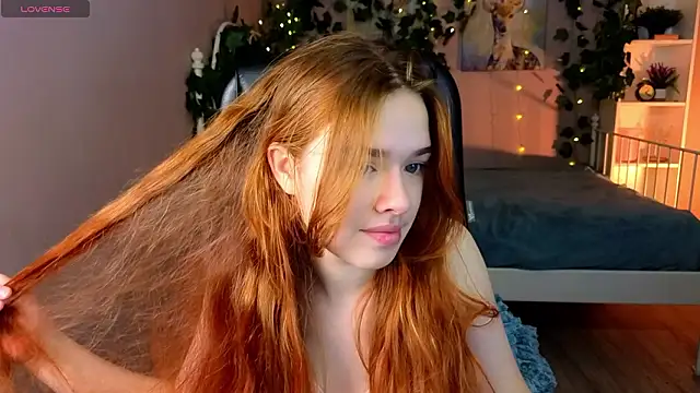 Snapshot of TiffanyVex chatting on 03/25/26, 03:18 TiffanyVex online show from 03/25/26, 03:18