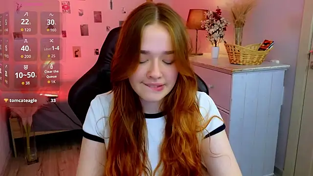Snapshot of TiffanyVex chatting on 05/27/26, 03:42 TiffanyVex online show from 05/27/26, 03:42