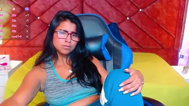 Alisha Gamskar13 online show from 05/11/26, 02:45