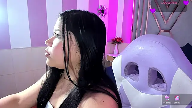 Snapshot of cony_ferrer chatting on 03/06/26, 04:42 cony ferrer online show from 03/06/26, 04:42