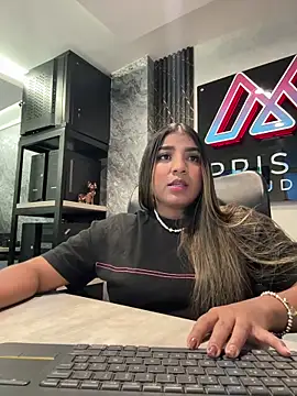 Snapshot of Emma_Carteer_1 chatting on 03/12/26, 04:29 Emma Carteer 1 online show from 03/12/26, 04:29