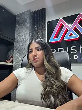 Snapshot of Emma_Carteer_1 chatting on 03/30/26, 05:08 Emma Carteer 1 online show from 03/30/26, 05:08