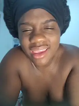 Snapshot of YourLiaa_ chatting on 04/01/26, 05:19 YourLiaa online show from 04/01/26, 05:19