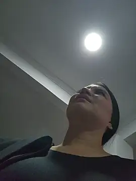 Snapshot of Pretty_Julieta chatting on 03/15/26, 10:27 Pretty Julieta online show from 03/15/26, 10:27