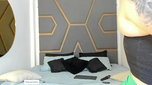juana valkiria online show from 06/19/26, 03:33