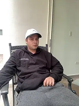 tato15152 online show from 04/08/26, 09:04