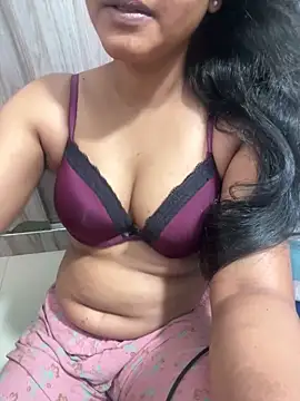 munni-munni6767 online show from 05/08/26, 09:42