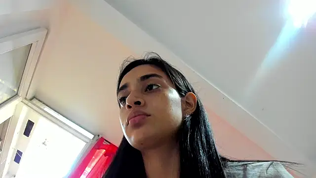 leilani X online show from 05/06/26, 03:17