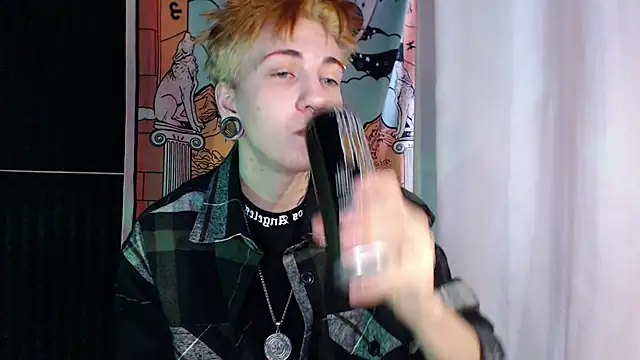 Snapshot of ray-taylorrr chatting on 03/14/26, 01:38 ray-taylorrr online show from 03/14/26, 01:38