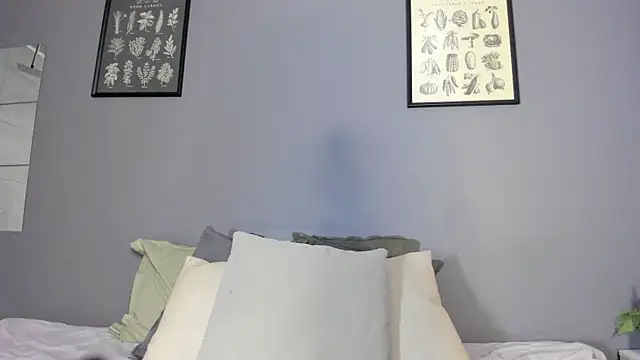 Charlotte lovee  online show from 05/14/26, 11:39