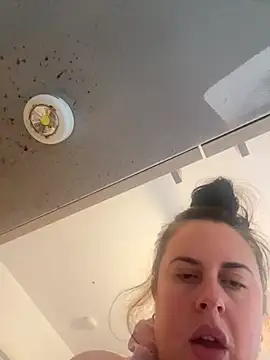 Snapshot of BunnyBallyX chatting on 03/27/26, 06:52 BunnyBallyX online show from 03/27/26, 06:52