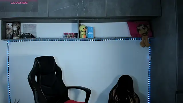 vickylatina  online show from 03/18/26, 01:58