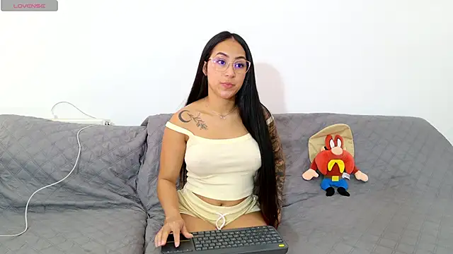 Snapshot of vanessaadol chatting on 06/20/26, 11:13 vanessaadol online show from 06/20/26, 11:13