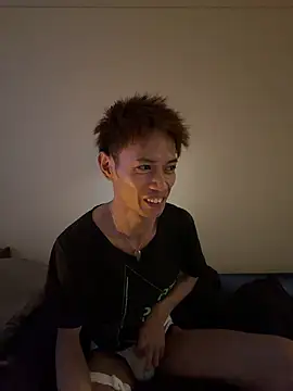 Snapshot of iam_ryu chatting on 03/14/26, 09:04 iam ryu online show from 03/14/26, 09:04