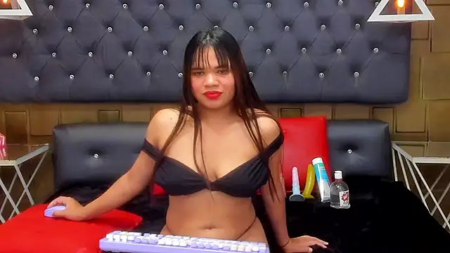 CaroBeltran online show from 05/11/26, 07:44