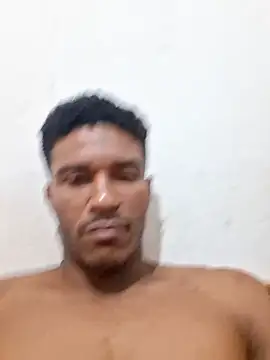 Snapshot of roariel chatting on 03/07/26, 01:24 roariel online show from 03/07/26, 01:24