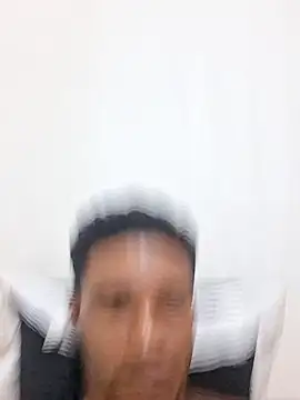 Snapshot of roariel chatting on 03/10/26, 01:32 roariel online show from 03/10/26, 01:32