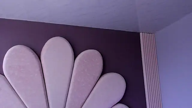 Juliethaamour online show from 03/19/26, 06:45