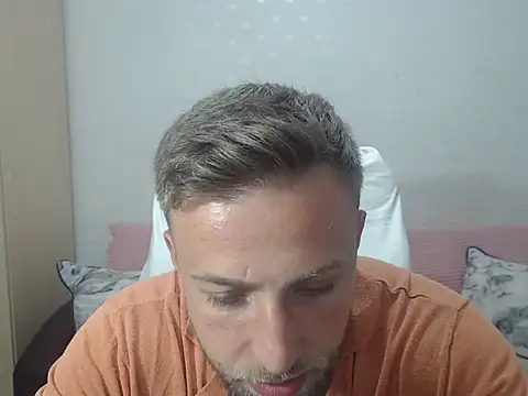 BlondEagleMuscle online show from 05/06/26, 06:46