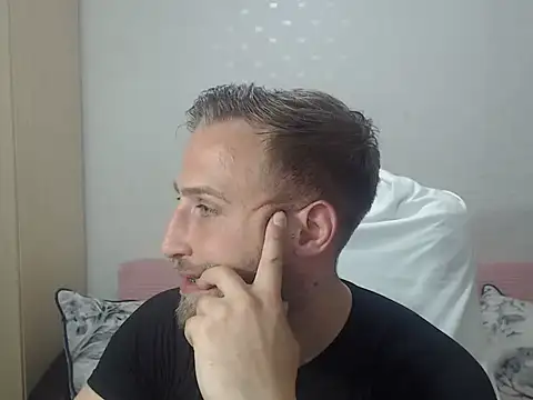 BlondEagleMuscle online show from 05/11/26, 09:12