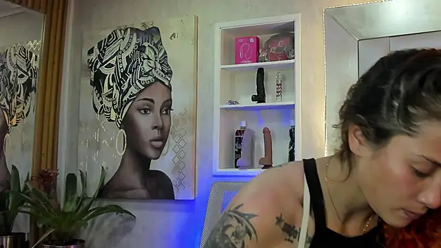 ZoeTaylorl online show from 05/06/26, 02:44