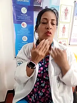 Snapshot of Aitana444 chatting on 03/13/26, 01:07 Aitana444 online show from 03/13/26, 01:07