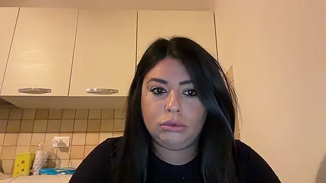 Snapshot of giaduzza chatting on 04/22/26, 03:35 giaduzza online show from 04/22/26, 03:35