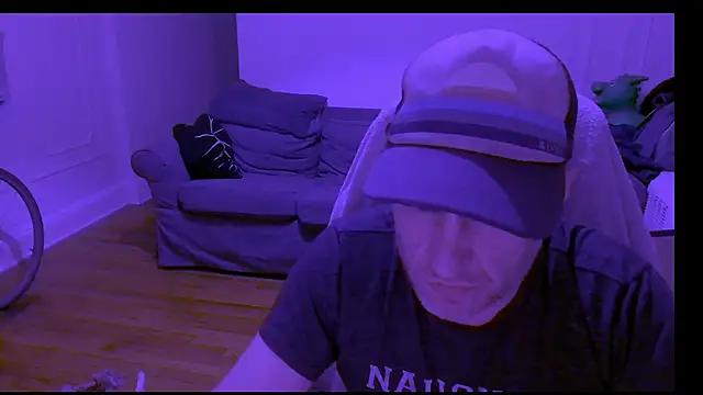 Snapshot of NeonDancer chatting on 03/06/26, 04:31 NeonDancer online show from 03/06/26, 04:31