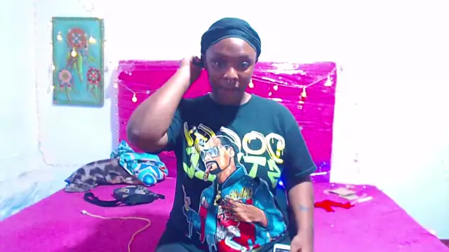Snapshot of suggar_mommy777 chatting on 03/25/26, 11:44 suggar mommy777 online show from 03/25/26, 11:44