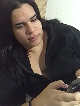 Snapshot of Gabrielaparaiso chatting on 06/06/26, 01:27 Gabrielaparaiso online show from 06/06/26, 01:27