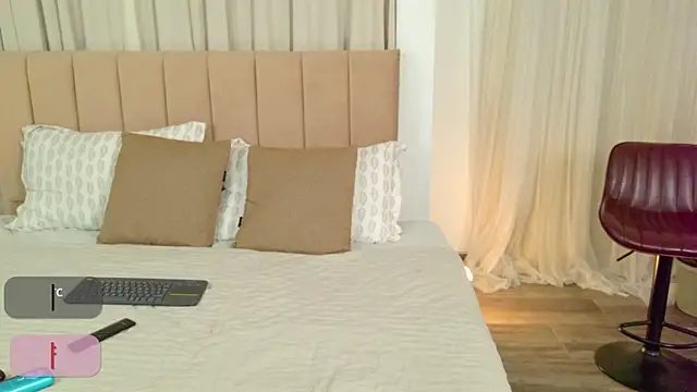 grace clarc online show from 06/25/26, 03:27
