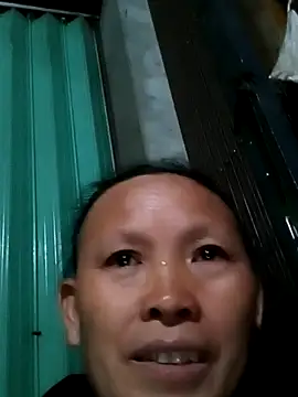 Snapshot of mama-cute chatting on 03/10/26, 02:55 mama-cute online show from 03/10/26, 02:55