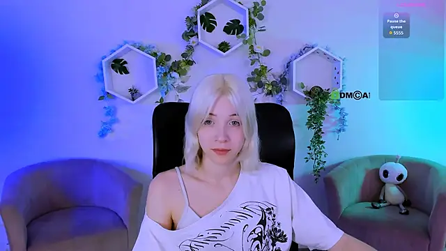 Snapshot of _sabrina_moore chatting on 07/18/26, 06:34 sabrina moore online show from 07/18/26, 06:34