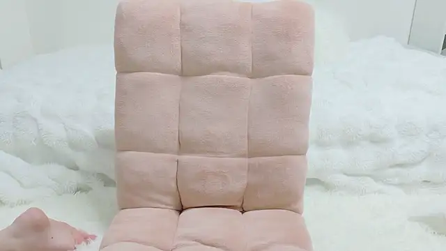 Snapshot of Ruri_maro chatting on 03/17/26, 06:17 Ruri maro online show from 03/17/26, 06:17