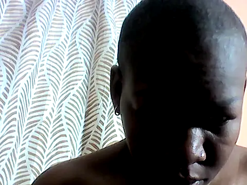 Snapshot of wildthroat chatting on 03/10/26, 06:02 wildthroat online show from 03/10/26, 06:02