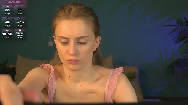 Snapshot of Mickey_Milk chatting on 04/28/26, 06:35 Mickey Milk online show from 04/28/26, 06:35
