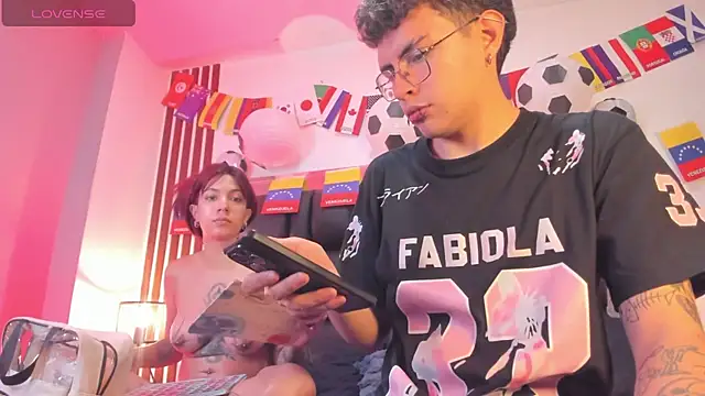 dalhia and hades online show from 06/27/26, 02:55