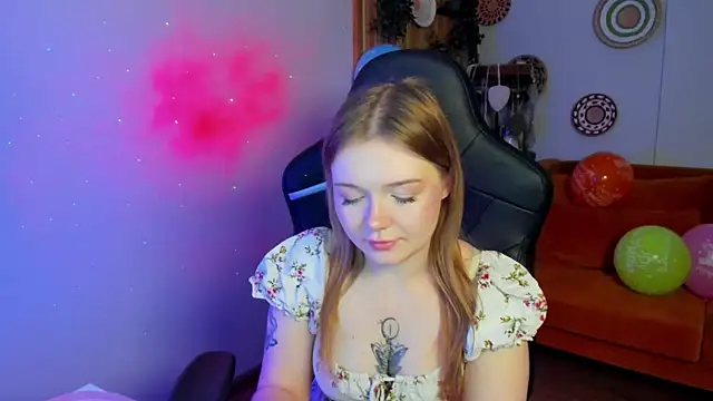 ElinaVale online show from 05/12/26, 05:10