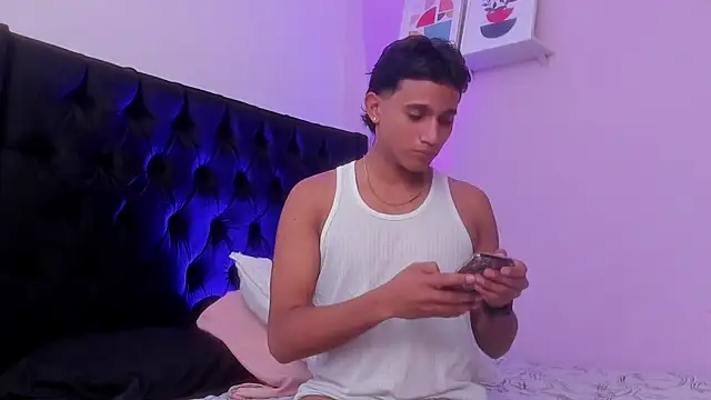 Snapshot of Morgan_Bladee chatting on 05/12/26, 04:53 Morgan Bladee online show from 05/12/26, 04:53