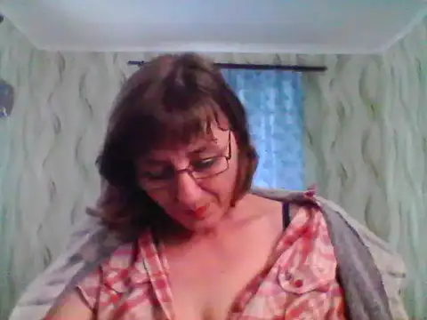 Alisaprice077 online show from 04/18/26, 08:51