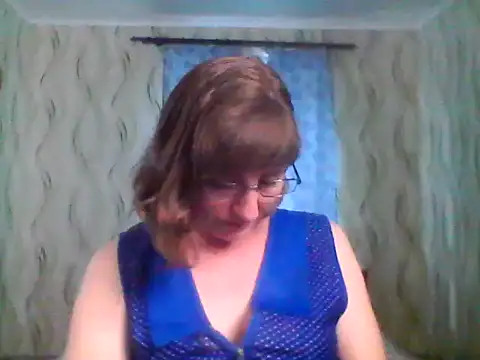 Snapshot of Alisaprice077 chatting on 05/09/26, 12:43 Alisaprice077 online show from 05/09/26, 12:43