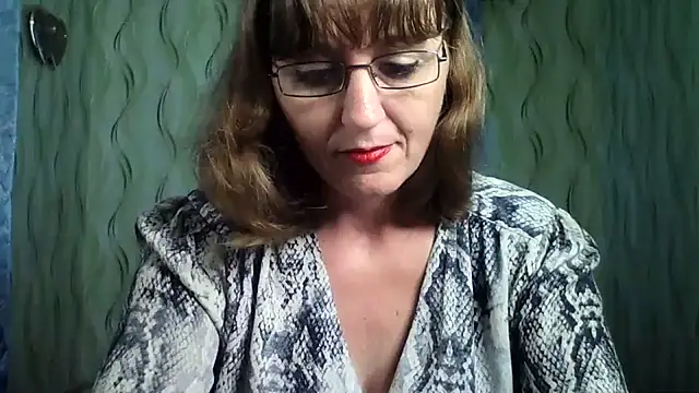 Alisaprice077 online show from 08/02/26, 06:23