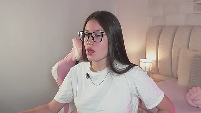 Alanna-Rosse online show from 05/29/26, 11:08