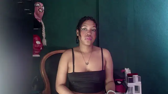 AntonelaVargas online show from 05/10/26, 04:01