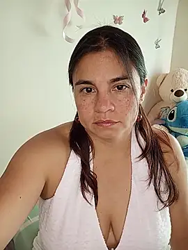 Snapshot of BettyBoo_w chatting on 06/01/26, 12:18 BettyBoo w online show from 06/01/26, 12:18