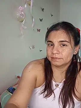 Snapshot of BettyBoo_w chatting on 06/06/26, 01:49 BettyBoo w online show from 06/06/26, 01:49