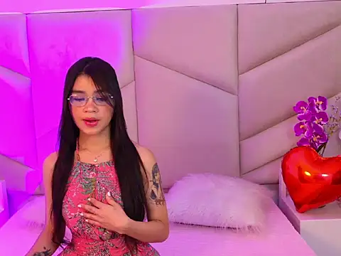 OliviaDiaz online show from 03/13/26, 07:42