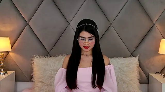 OliviaDiaz online show from 06/08/26, 01:28